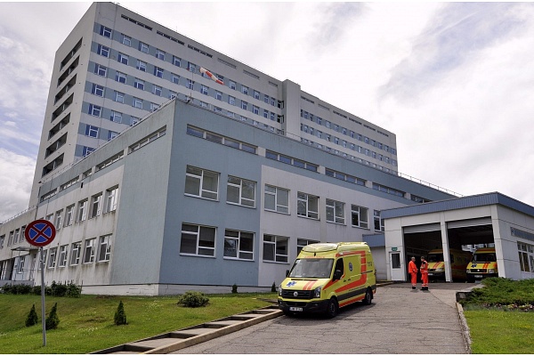 Covid-19: доступ к услугам в Алуксненской больнице ограничен