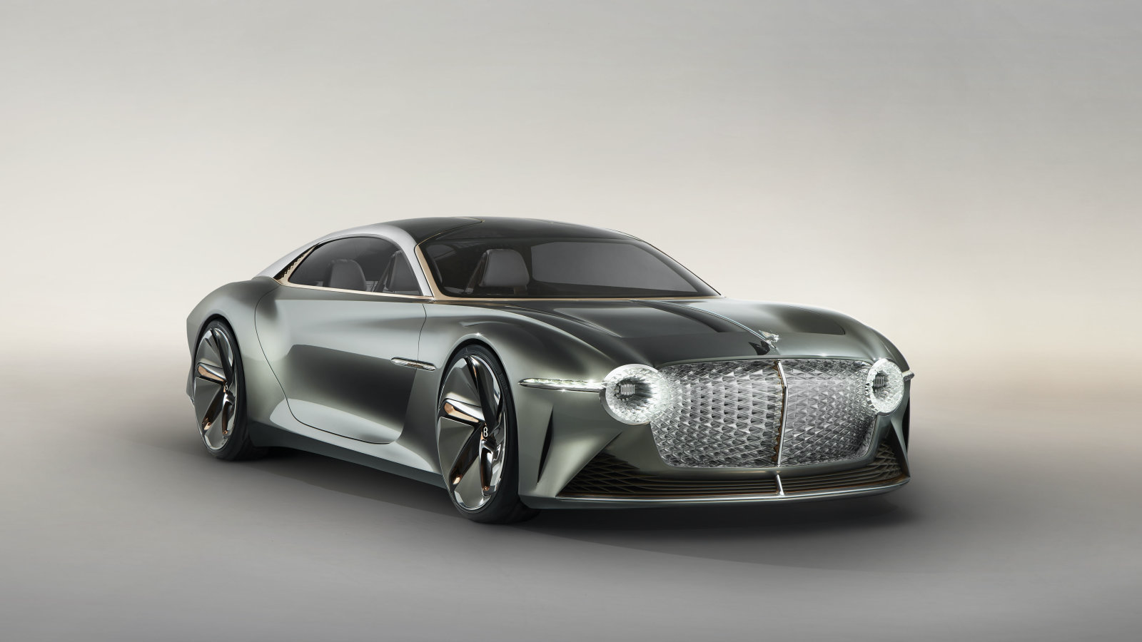 К 2026 году у Bentley 100% всех моделей будет электрифицированы К 2026 году у Bentley 100% всех моделей будет электрифицированы