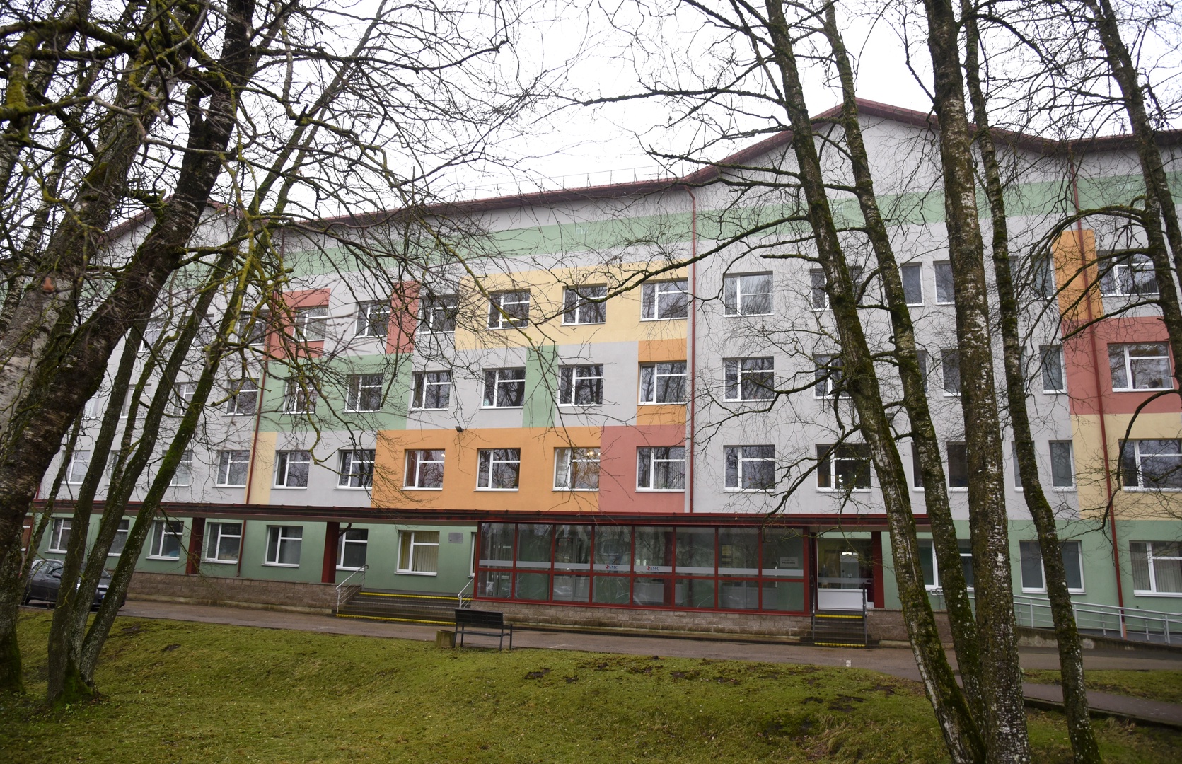 Covid-19: из-за заболевания персонала на время закрыта больница Айзкраукле