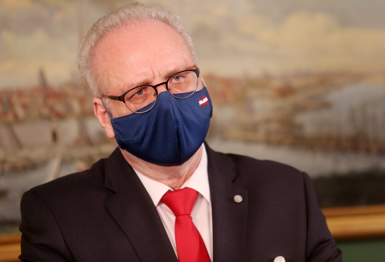 Levits Lāčplēša dienā vēl pilsoņiem stipru gribu, atbildību un vienotību