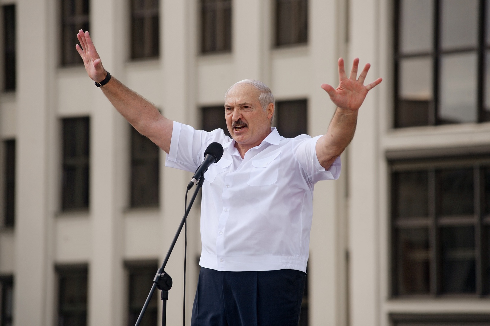Евросоюз ввел санкции против Лукашенко