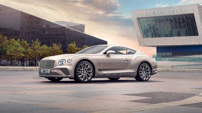 Bentley объявил о планах перейти на полностью электрический двигатель к 2030 году