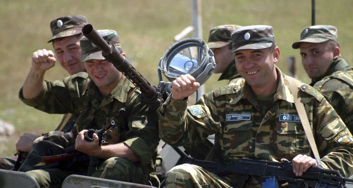 Российские миротворцы вошли в Степанакерт Российские миротворцы вошли в Степанакерт