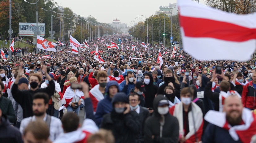 ЕС и России предложили заняться разрешением кризиса в Белоруссии