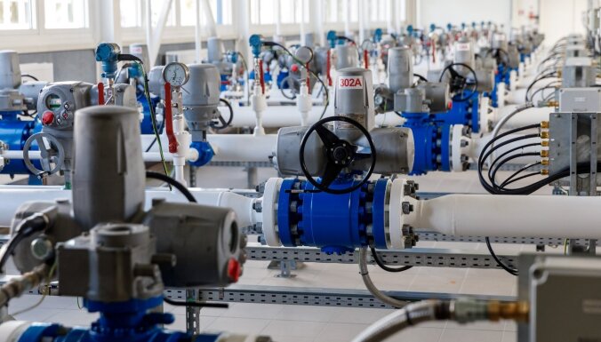 В Латвии снова поступает газ из России. Потихоньку