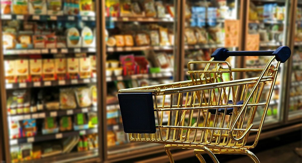 На выходных запрещена торговля алкоголем, работать будут продуктовые, аптеки и заправки