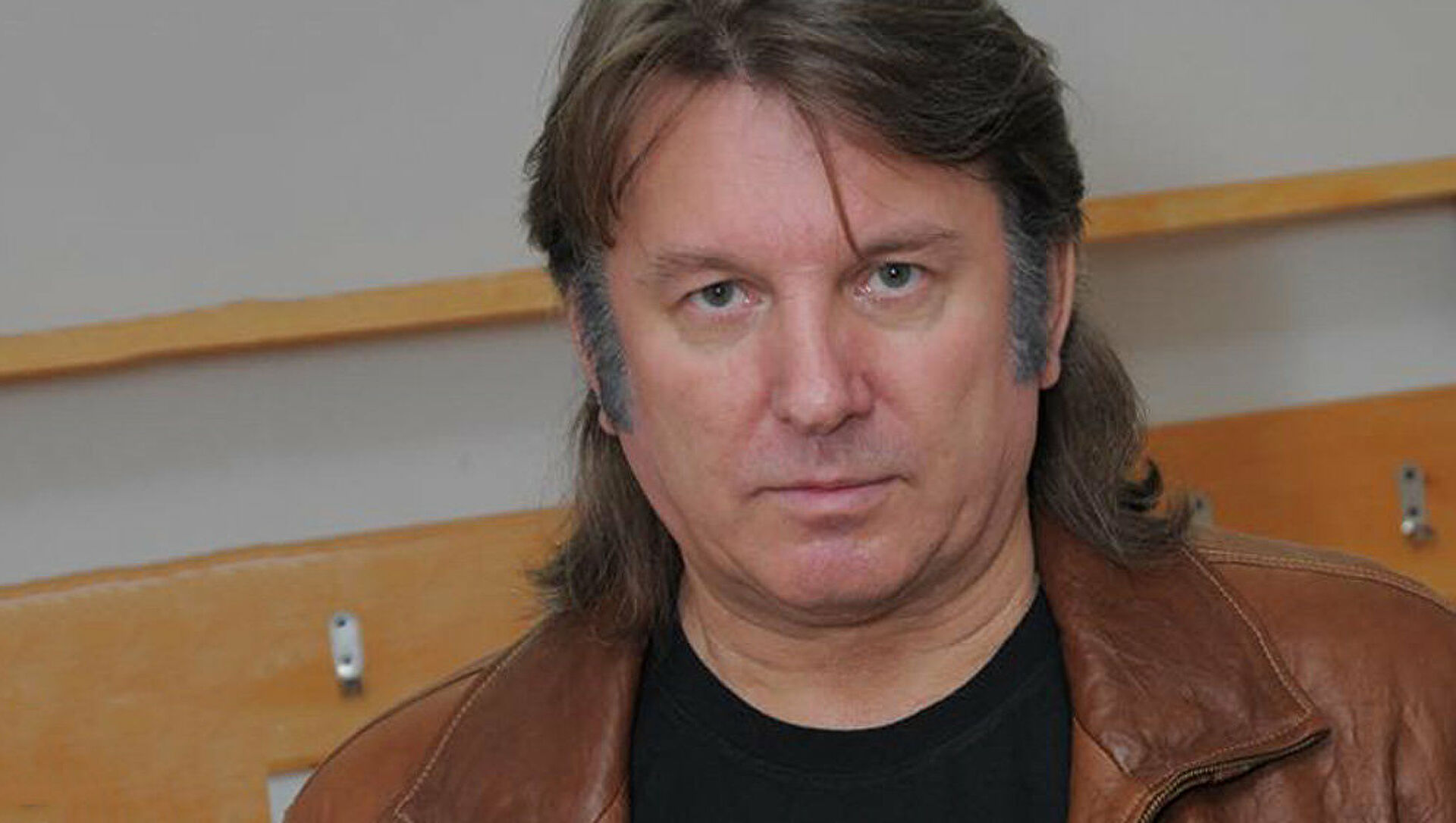 Первый канал и Лоза судятся из-за песни "Плот" Первый канал и Лоза судятся из-за песни "Плот"