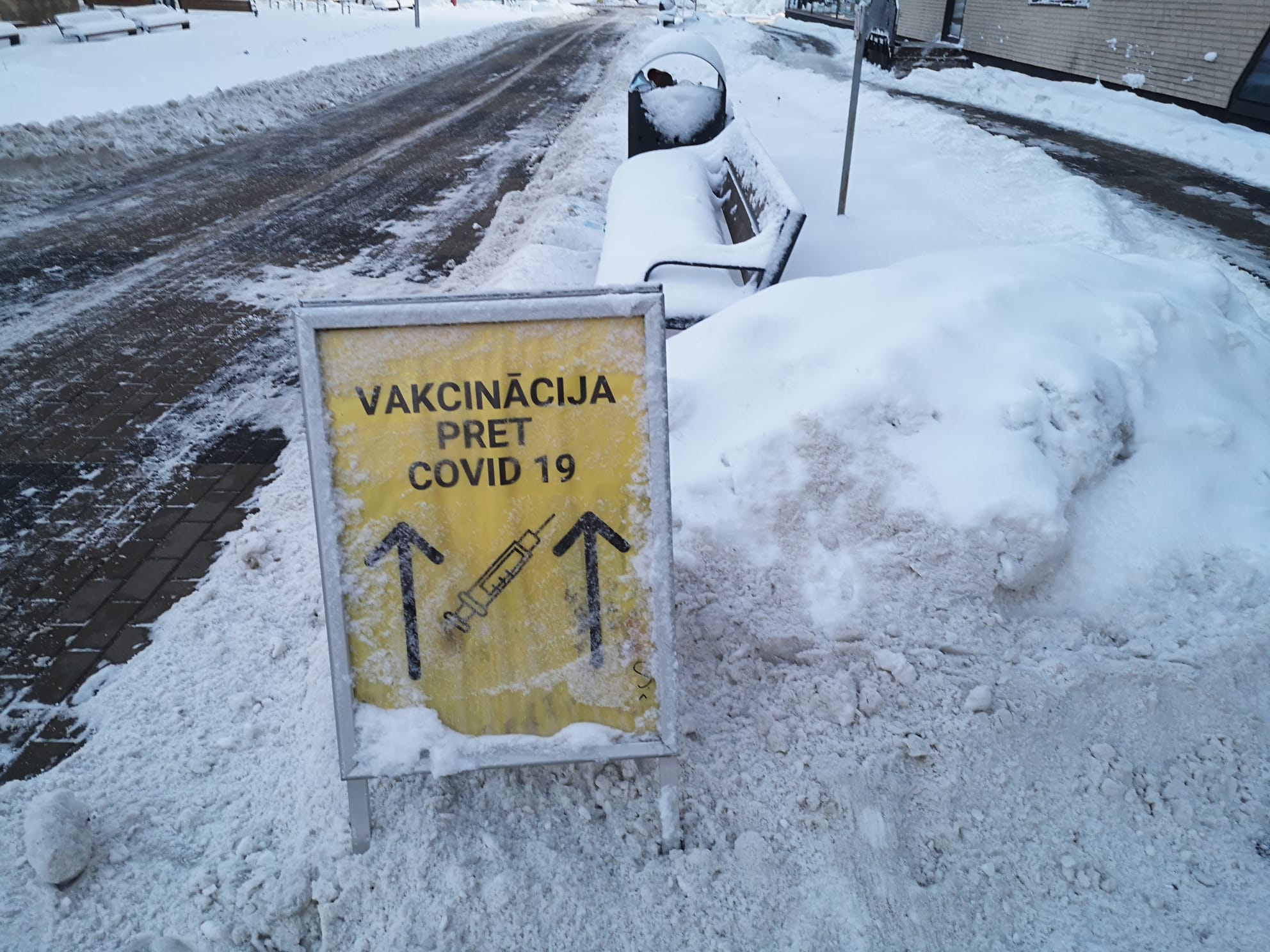Бустерную вакцину получили уже более 20% привитых от Covid-19