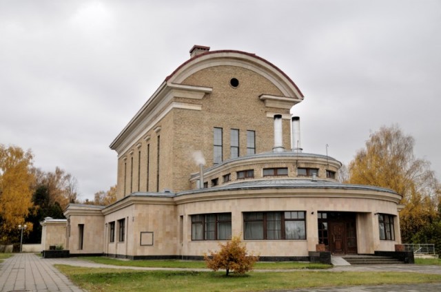 Рижская дума раскручивает "бизнес на трупах" - умирать дешевле в Эстонии? Рижская дума раскручивает "бизнес на трупах" - умирать дешевле в Эстонии?
