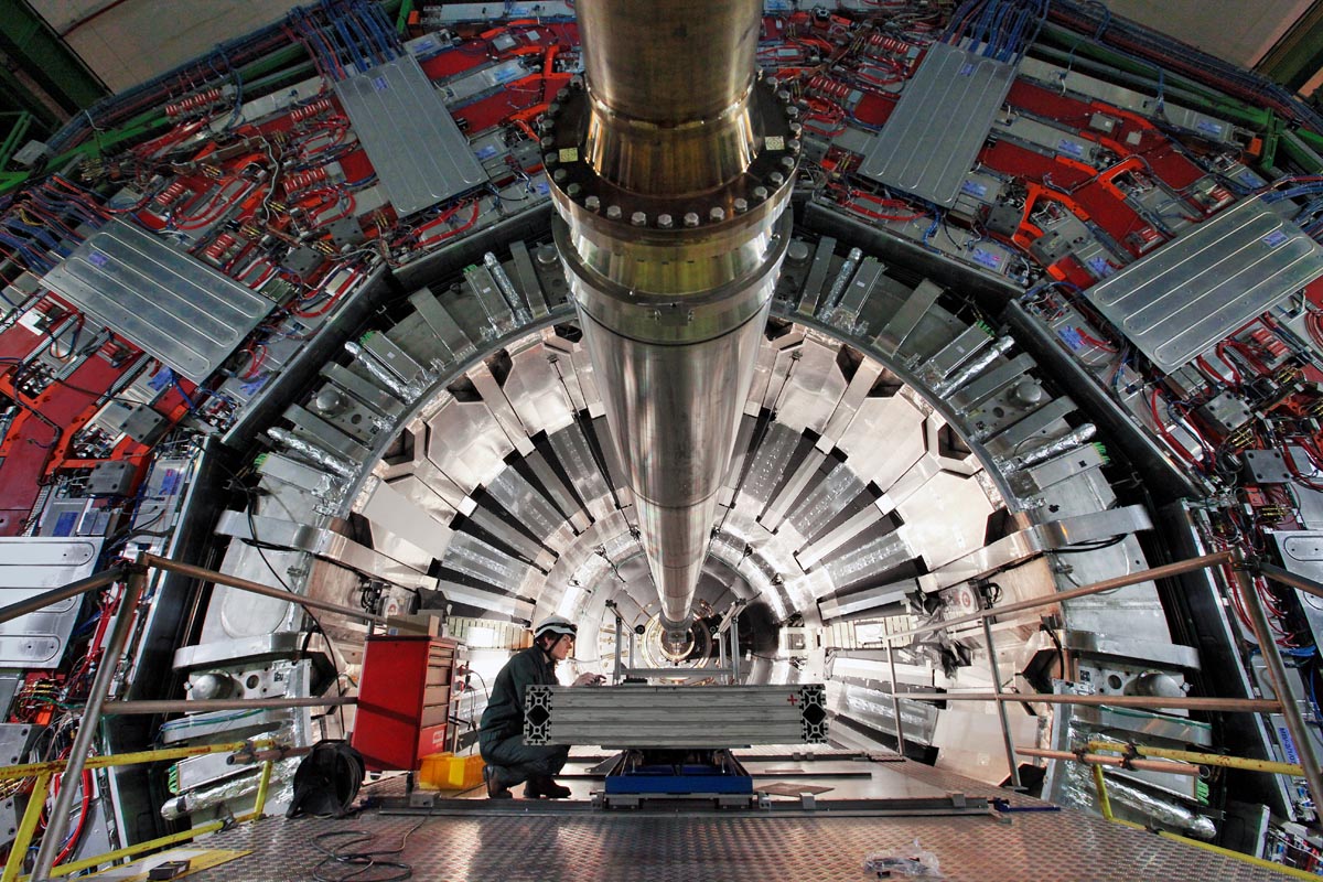 Эстония первой из стран Балтии стала полноправным членом CERN