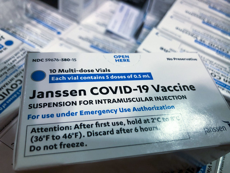 У вакцины Johnson & Johnson обнаружили опасную «побочку»