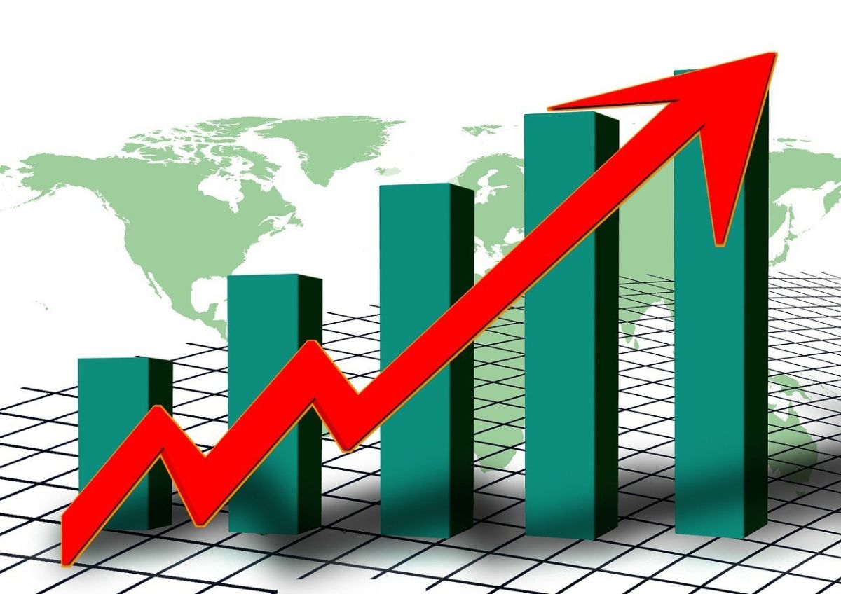 Минфин повысил прогноз роста экономики в 2022 году до 2,8%
