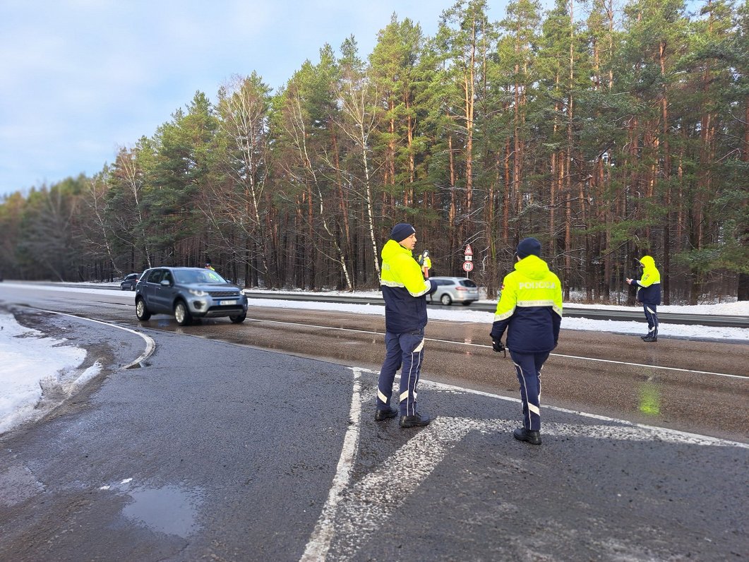 С субботы по 2 января полиция усилит безопасность дорожного движения