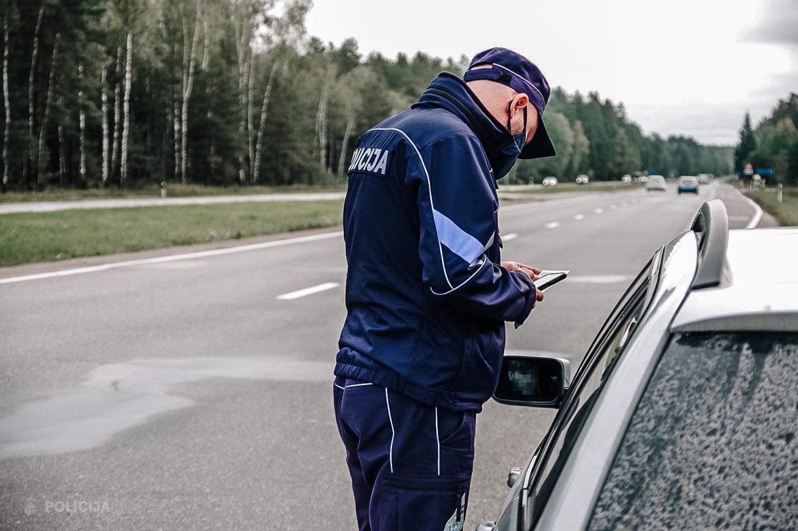 С понедельника в Латвии начнется "Неделя контроля скорости"