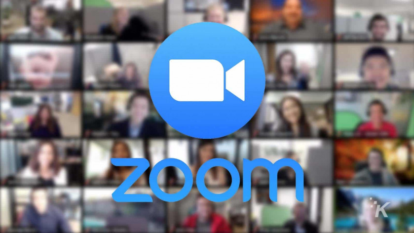 Пенсионеров в "Zoom" призовут прививаться