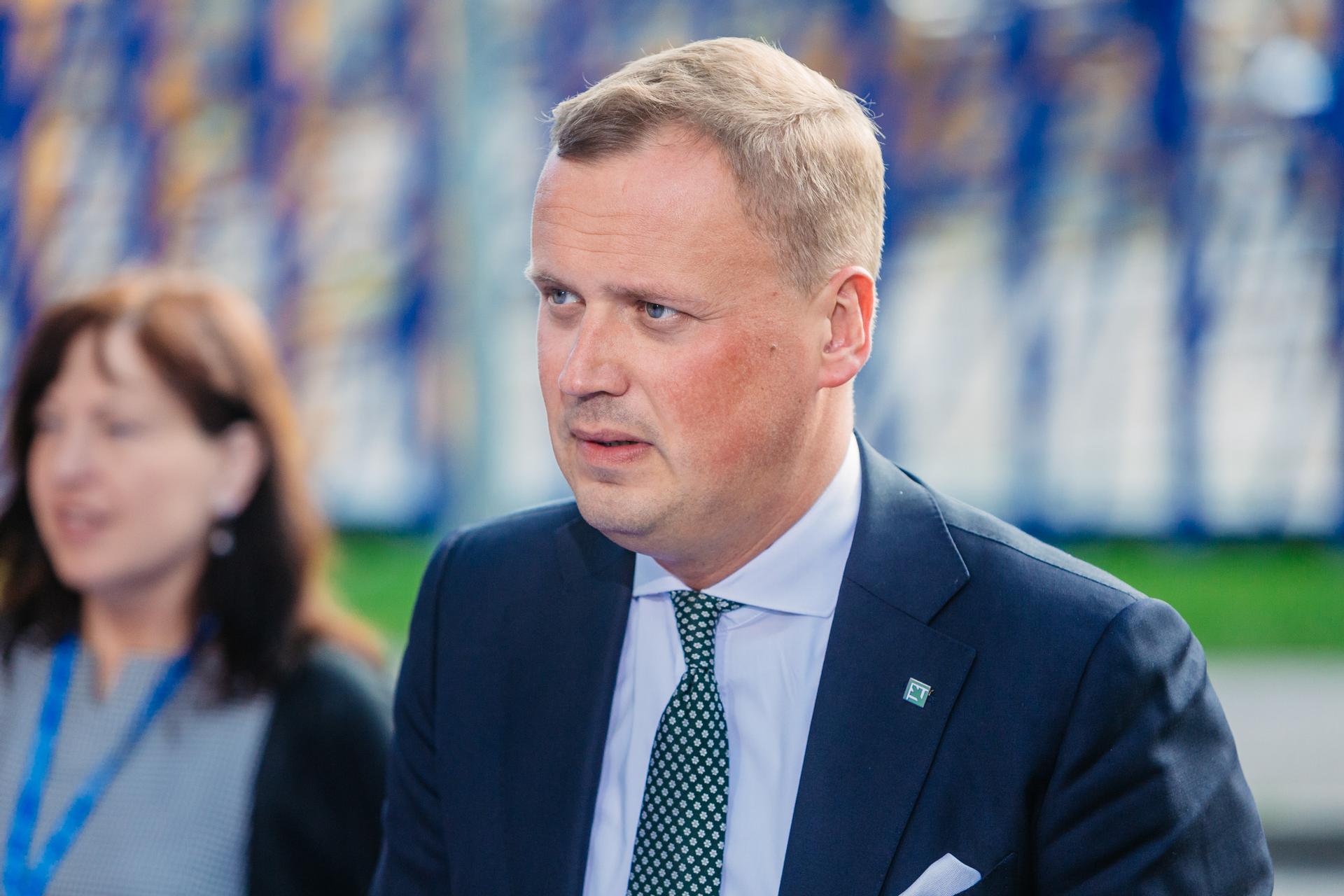 ОС требует у министра сообщения разъяснений ситуации с "airBaltic"