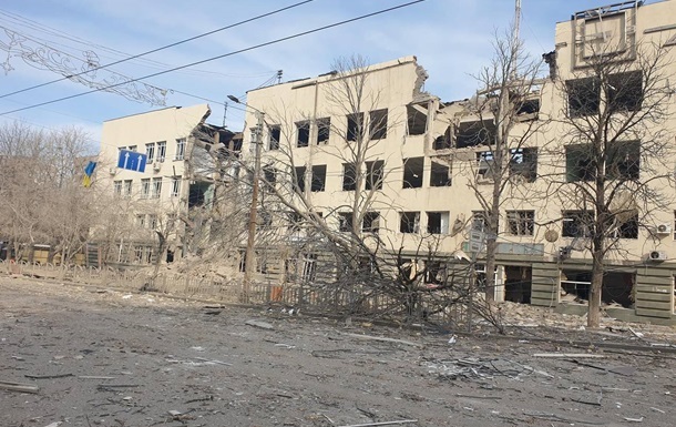 Горсовет Мариуполя просит мир признать действия РФ геноцидом