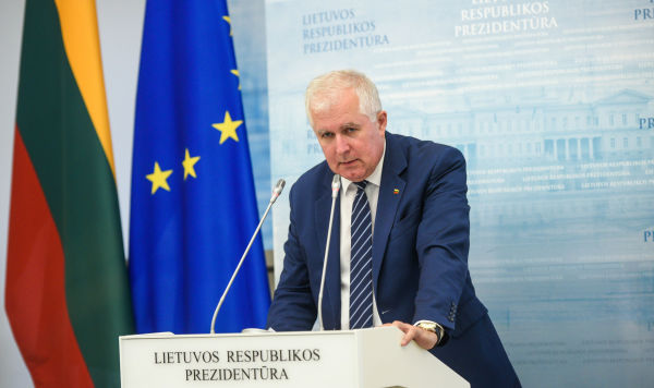 Объявленный отвод российской армии не вызвал оптимизма в Литве