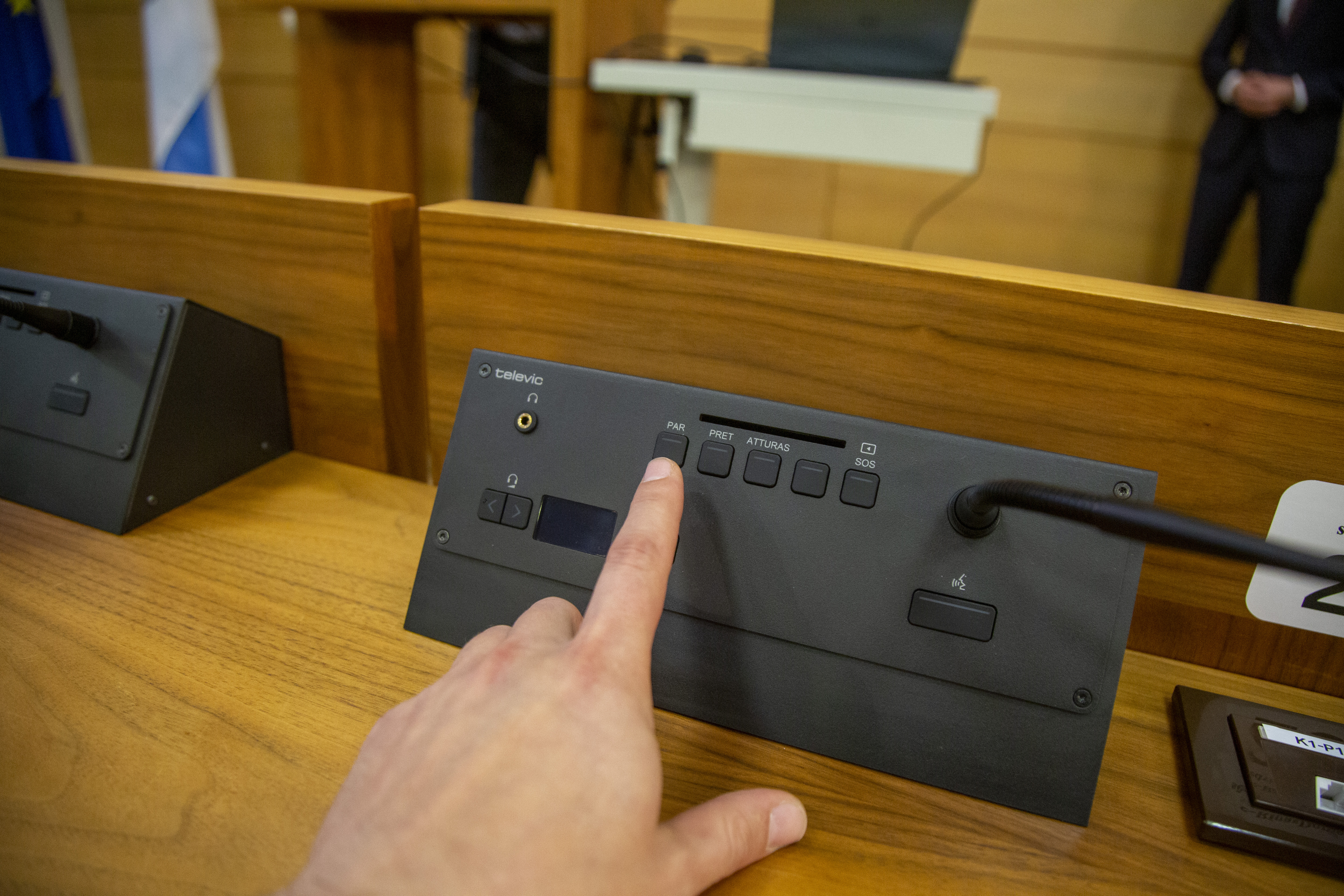Непривитым депутатам самоуправлений ударят по мандату