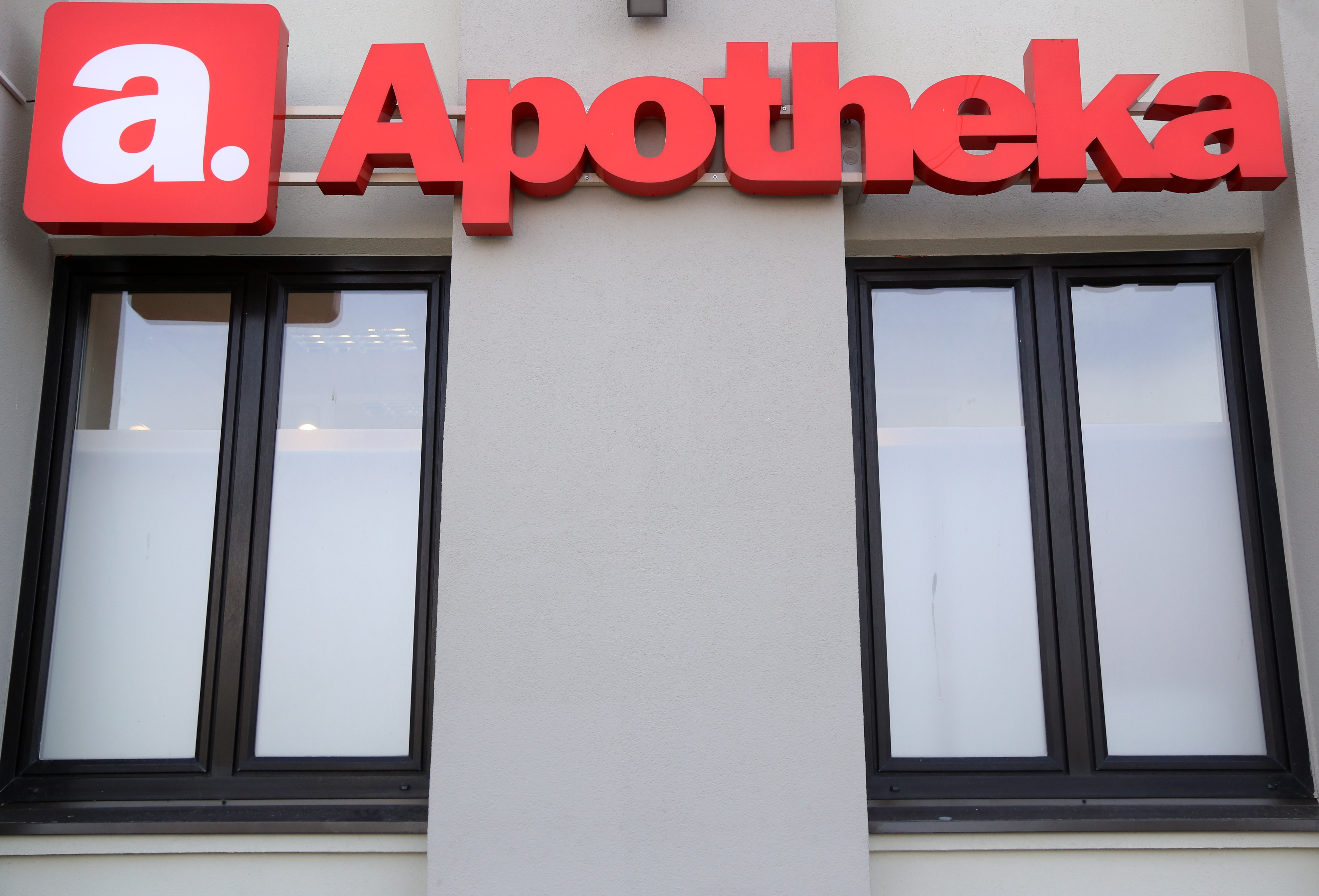 Neatbalsta deputātu pieprasījumu par jauno aptieku kritēriju atbilstību sabiedrības interesēm Neatbalsta deputātu pieprasījumu par jauno aptieku kritēriju atbilstību sabiedrības interesēm
