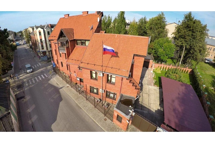 Латвия закрывает консульства РФ в Даугавпилсе и Лиепае. Вышлют еще 13 дипломатов