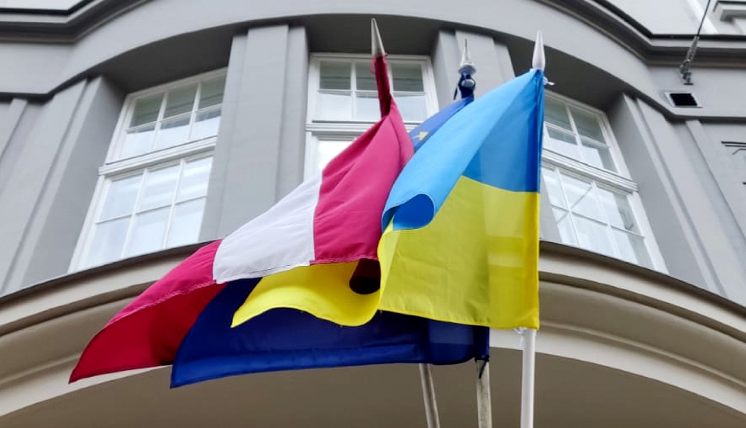 Многие русскоязычные хотели бы уменьшить помощь Украине