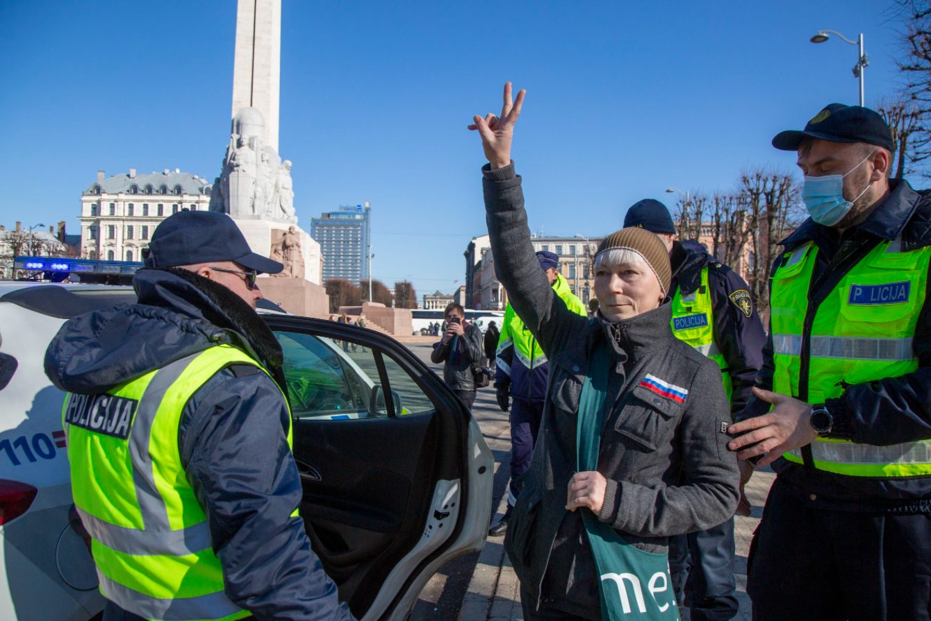 СГБ обвиняет в поддержке российской агрессии в Украине семерых латвийцев СГБ обвиняет в поддержке российской агрессии в Украине семерых латвийцев