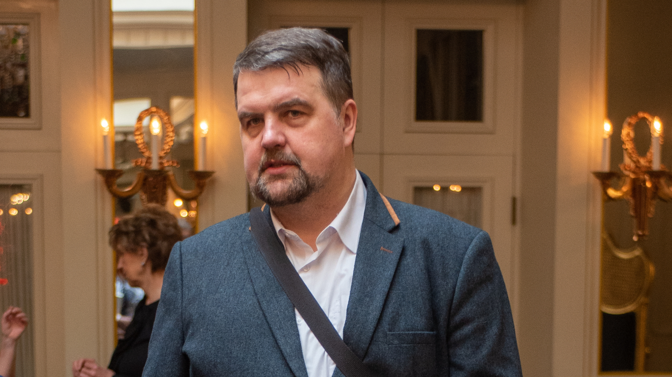Иябс: в кулуарах ЕП призывают к переговорам России и Украины