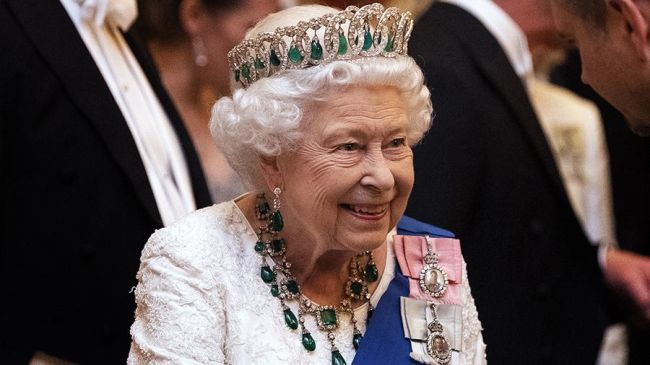 Королева Великобритании Елизавета II заболела коронавирусом
