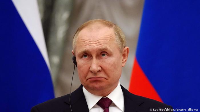 Россия пригрозила швейцарской газете судом за карикатуры на Путина
