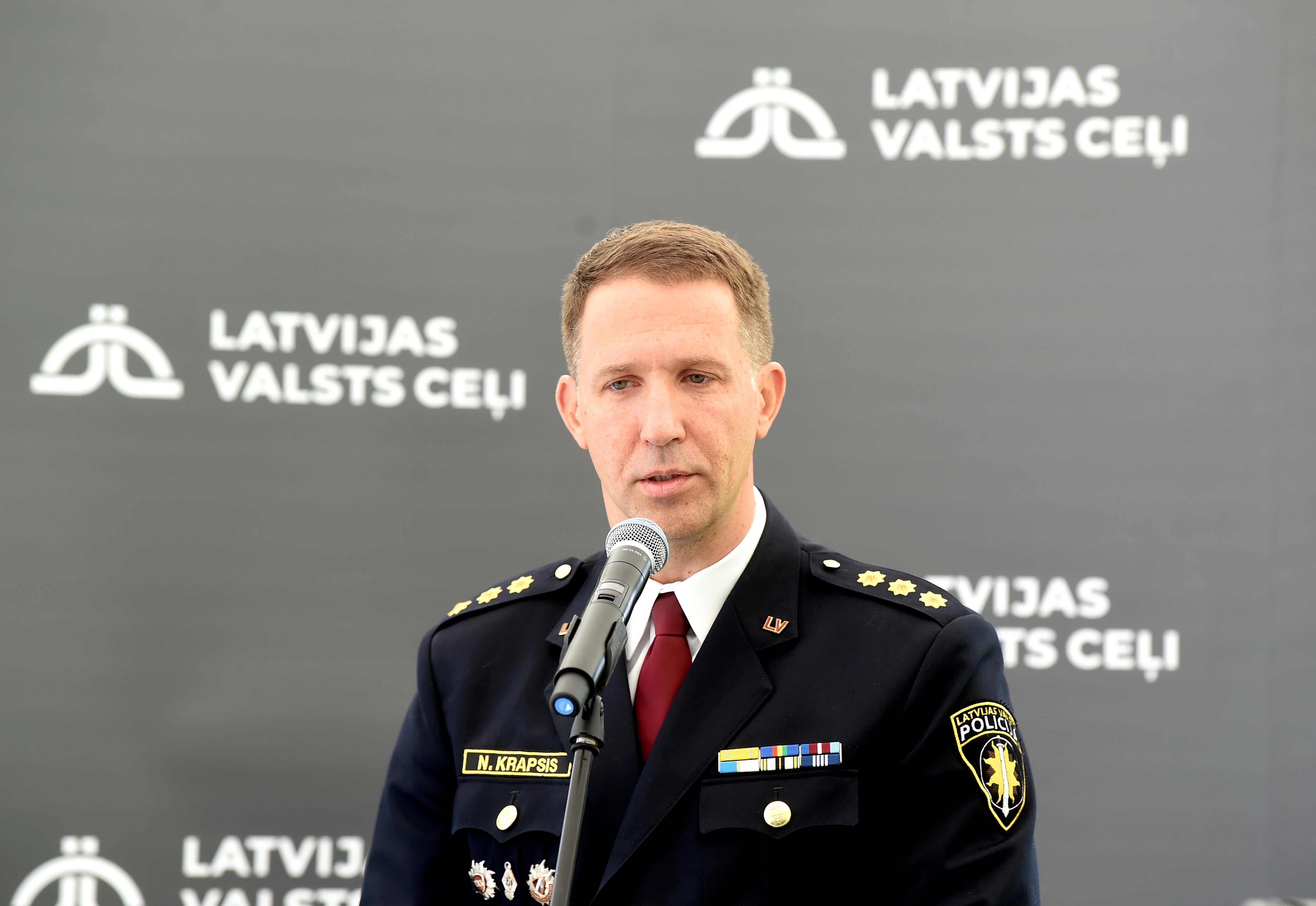No amata pienākumu pildīšanas atstādināts Krapsis No amata pienākumu pildīšanas atstādināts Krapsis