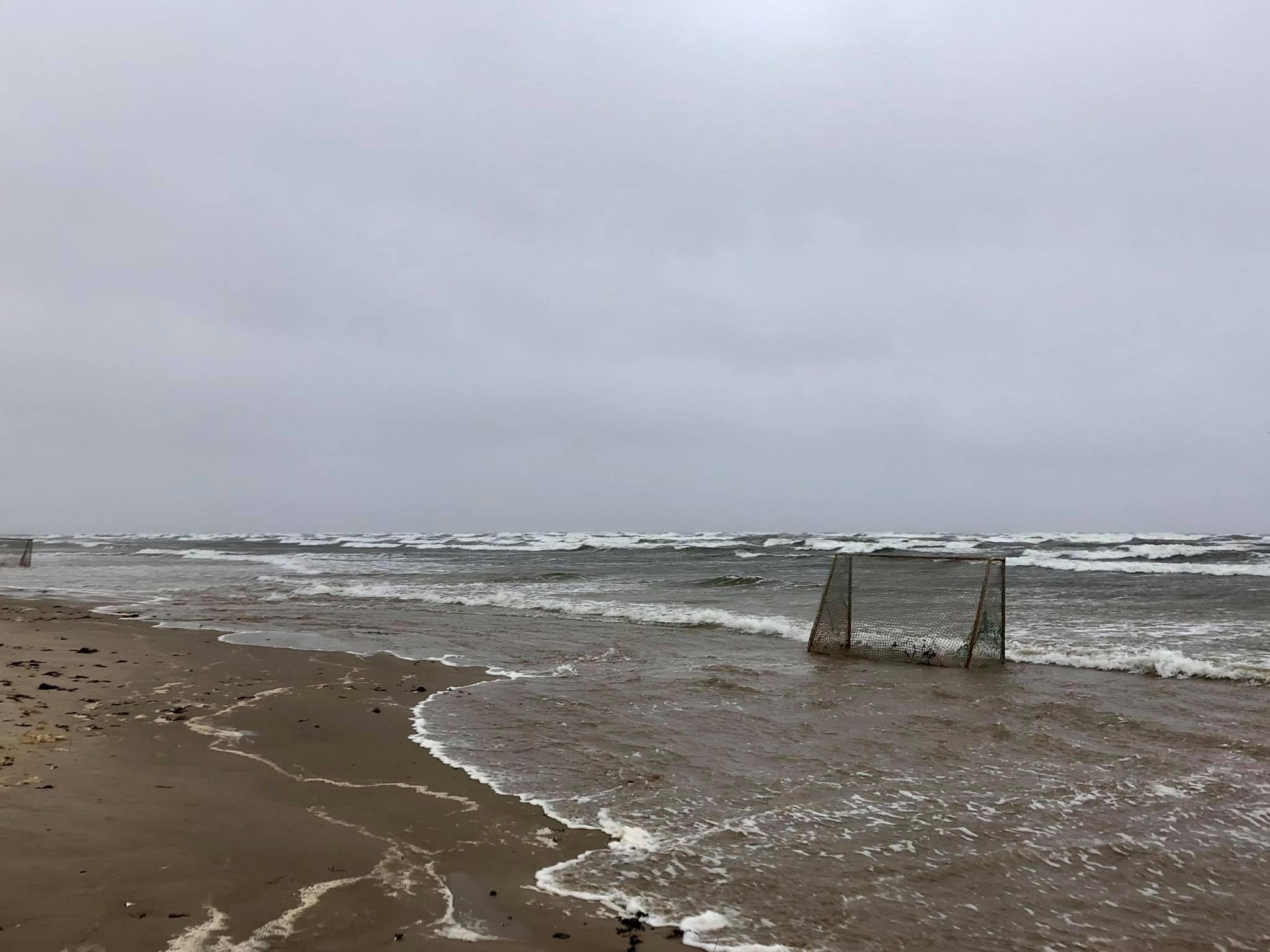 Ветрено и дождливо