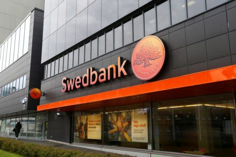 Swedbank прекратит осуществлять платежи в Россию и Беларусь. И оттуда - тоже Swedbank прекратит осуществлять платежи в Россию и Беларусь. И оттуда - тоже