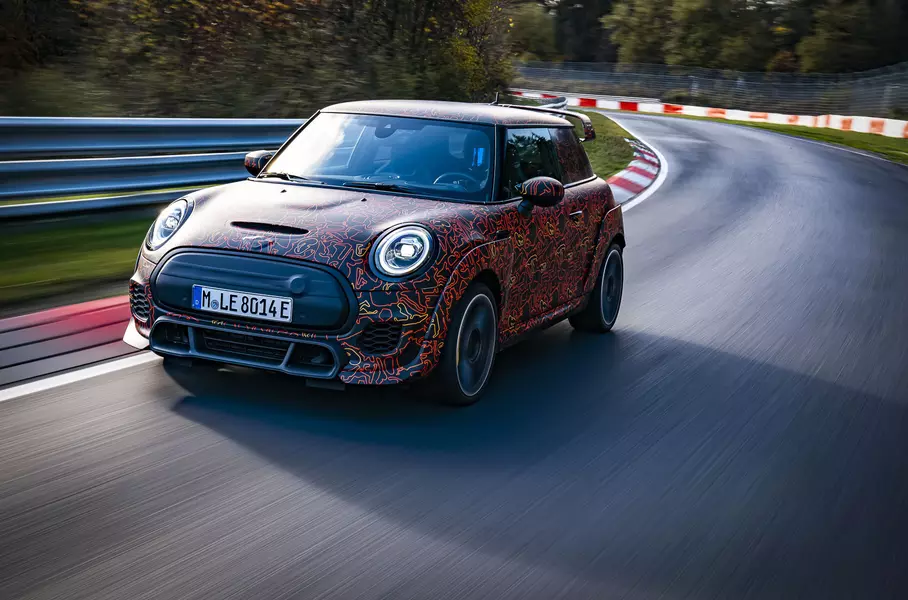 MINI расширяет линейку электрокаров