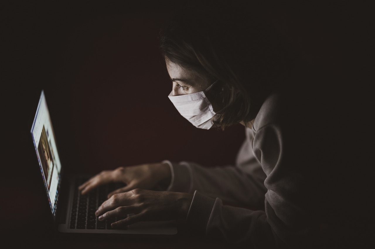 Covid-19 усадил Бюро по вакцинации на карантин