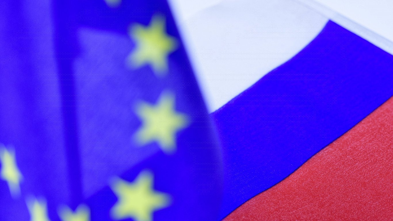 Евросовет утвердил девятый пакет санкций против РФ
