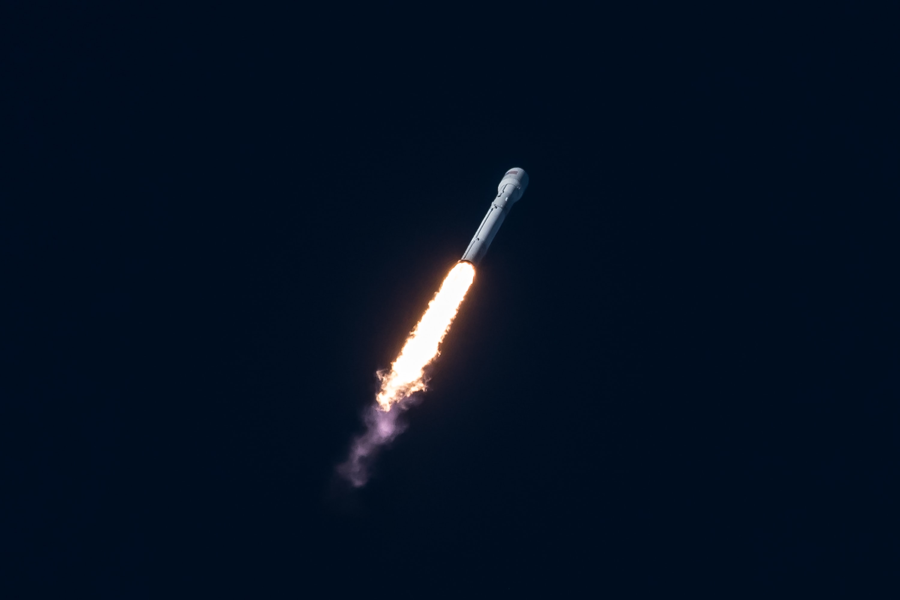 "SpaceX" veiksmīgi nosēdina raķeti "Starship"