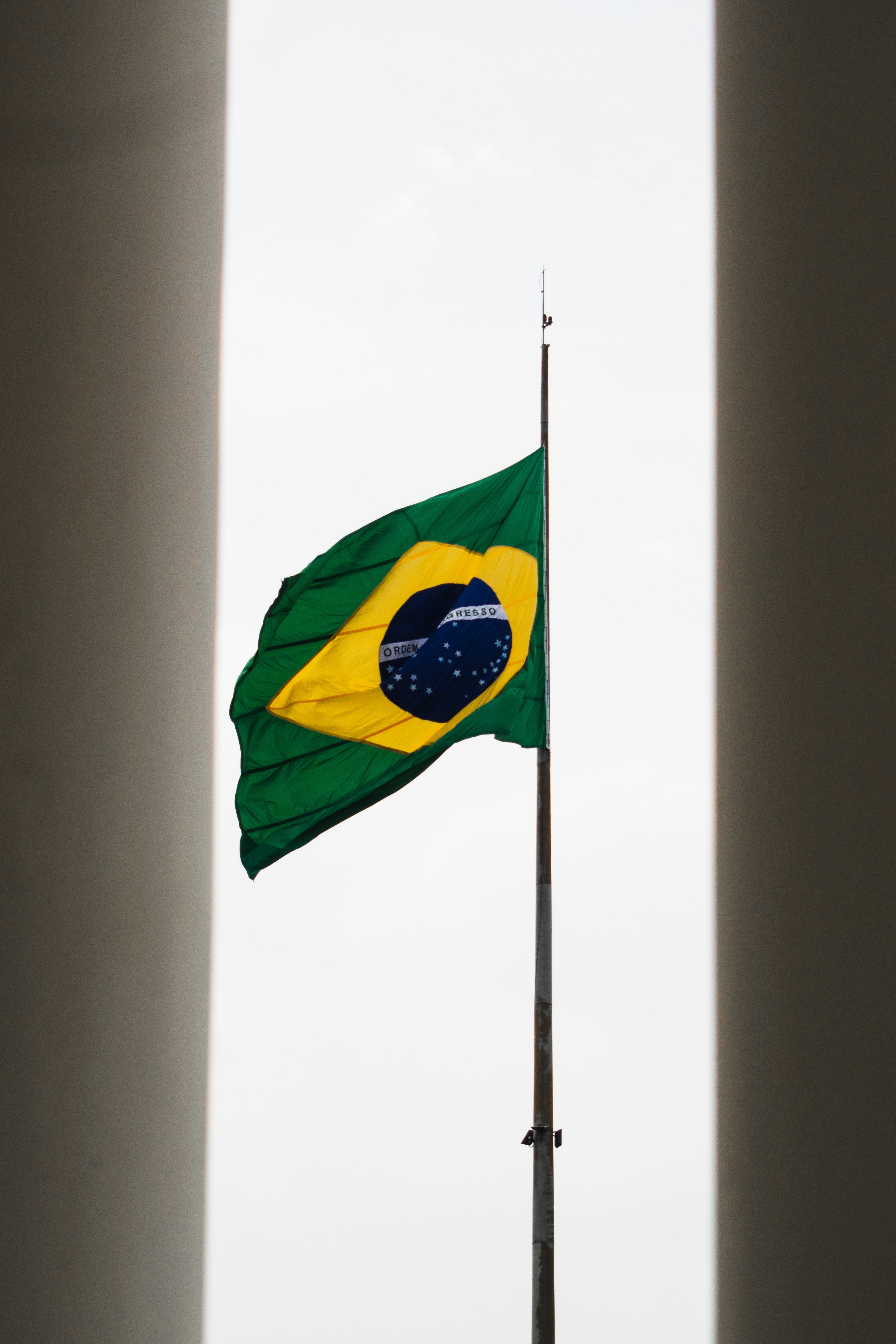 Brazīlijas pašvaldību vēlēšanās Bolsonaru kandidāti cieš sakāves