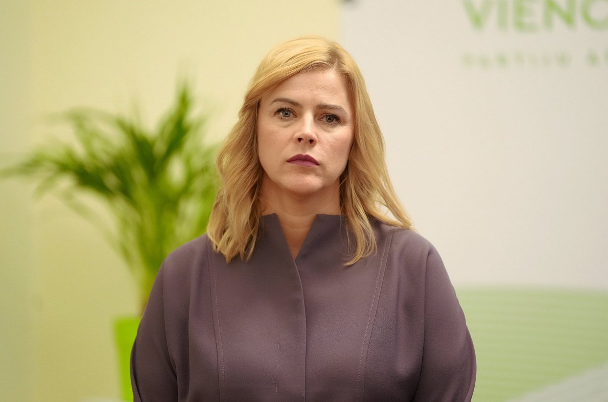 Из-за болезни премьера "застряли" переговоры о рестарте правительства