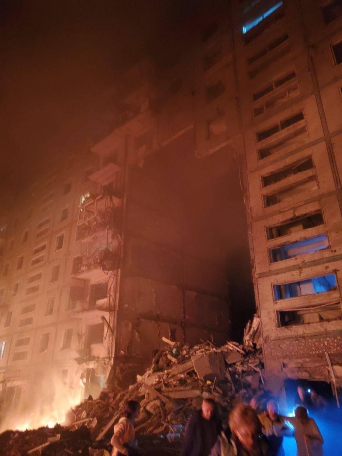 При ночном обстреле Запорожья погибли 17 человек