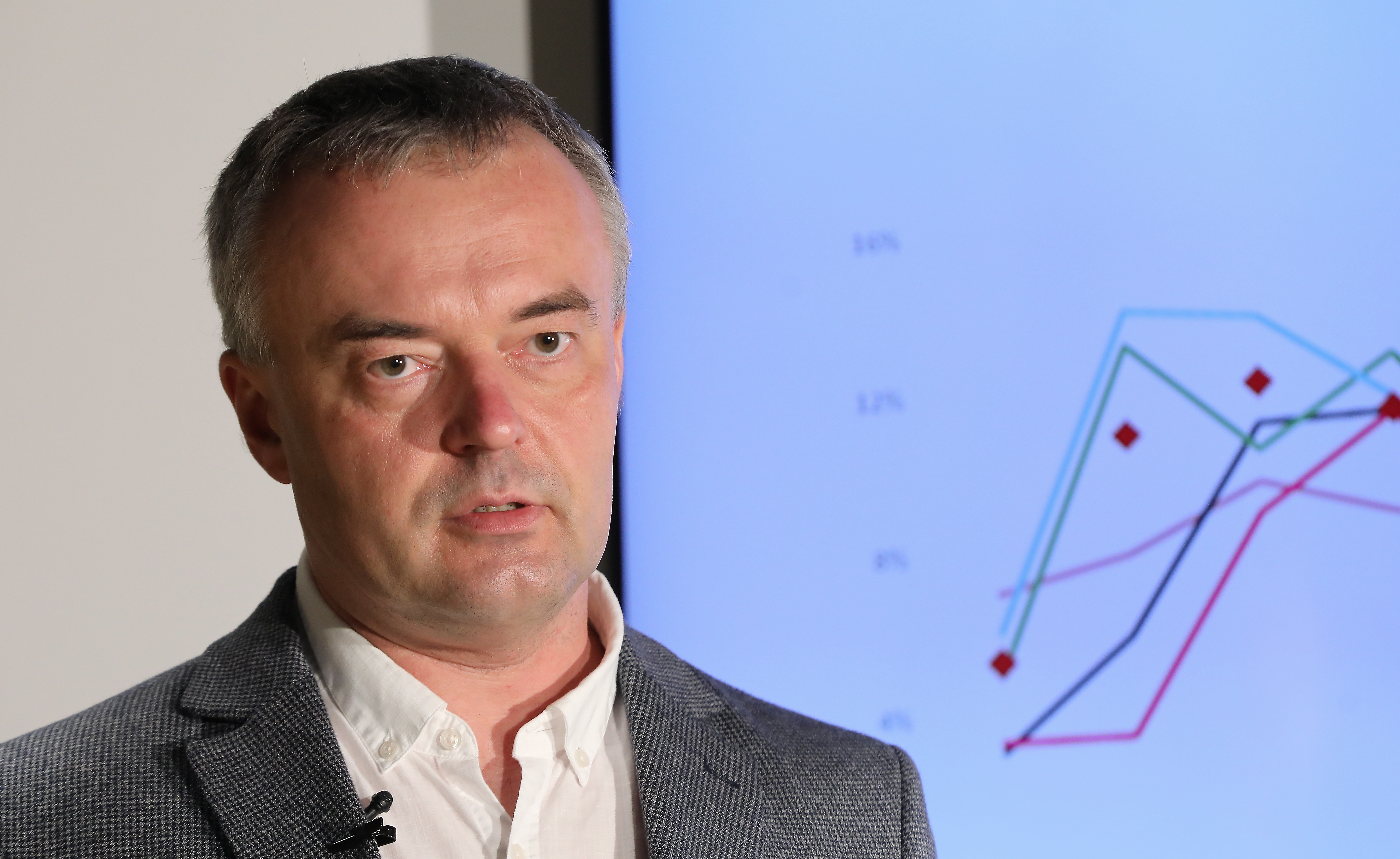 На латвийский рынок труда пришли 10 000 украинцев. Что это дает экономике?
