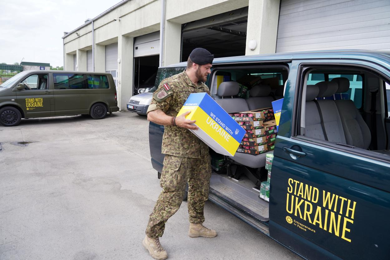 Из Риги в Украину отправится еще один гуманитарный конвой