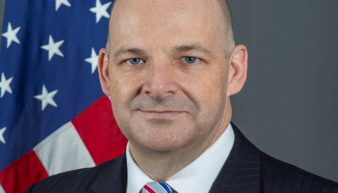 На должность нового посла США в Латвии выдвинут Кристофер Робинсон