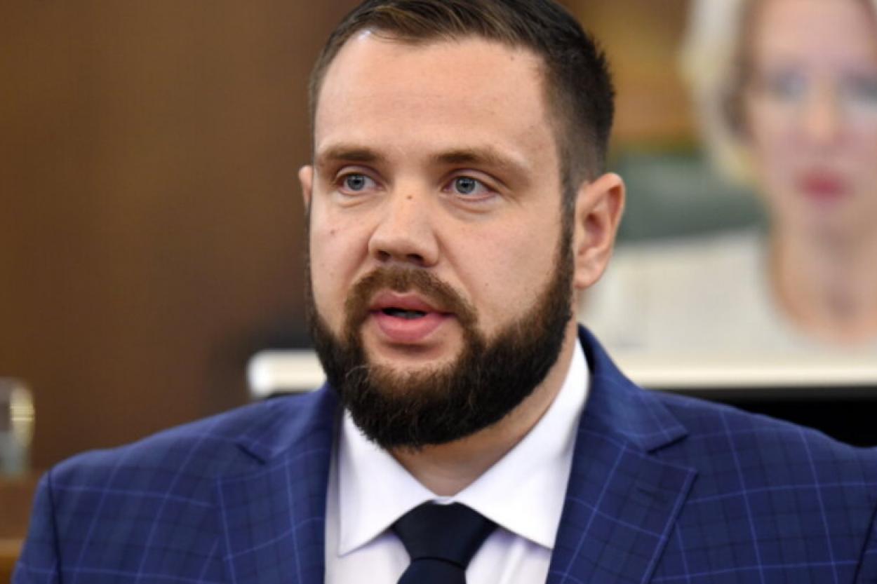 Министр экономики: фракция KPV LV приняла решение об отставке Витенбергса Министр экономики: фракция KPV LV приняла решение об отставке Витенбергса