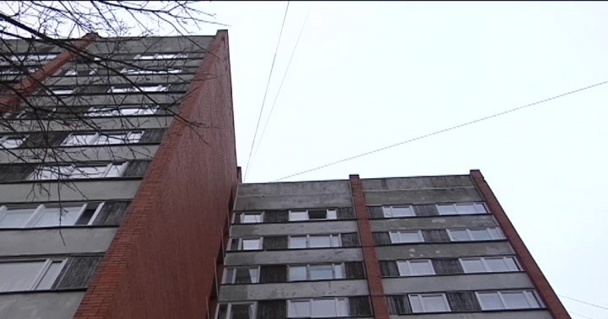 В Иманте насмерть разбился парень - упал с 12-этажного дома В Иманте насмерть разбился парень - упал с 12-этажного дома