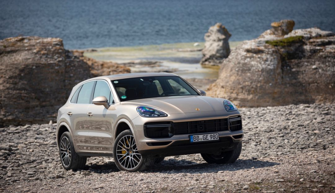 Porsche выпустила миллионный Cayenne