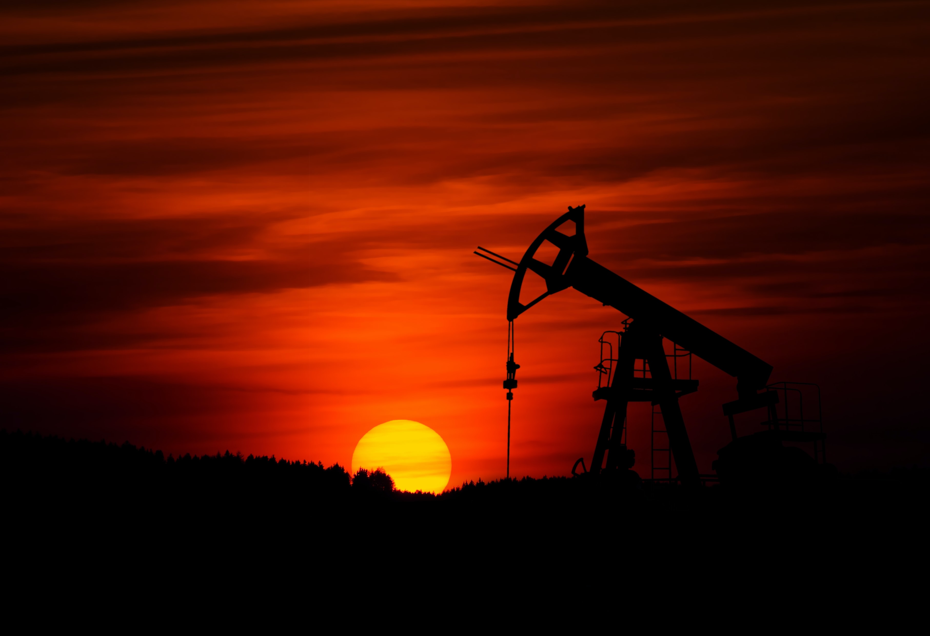 ExxonMobil" un "Chevron" pērn pārrunājuši iespējamu apvienošanos
