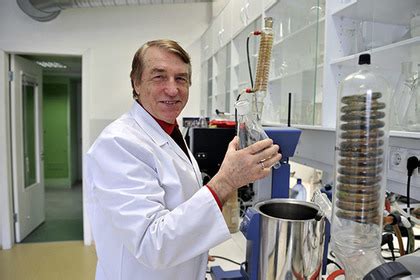 Латвийские ученые могут сделать лекарство против ковида, но государство не дает денег