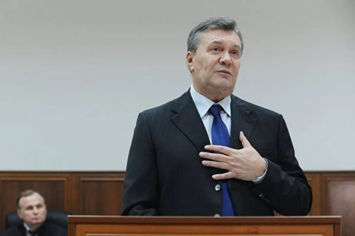 Янукович обратился к Зеленскому: любой ценой остановить кровопролитие
