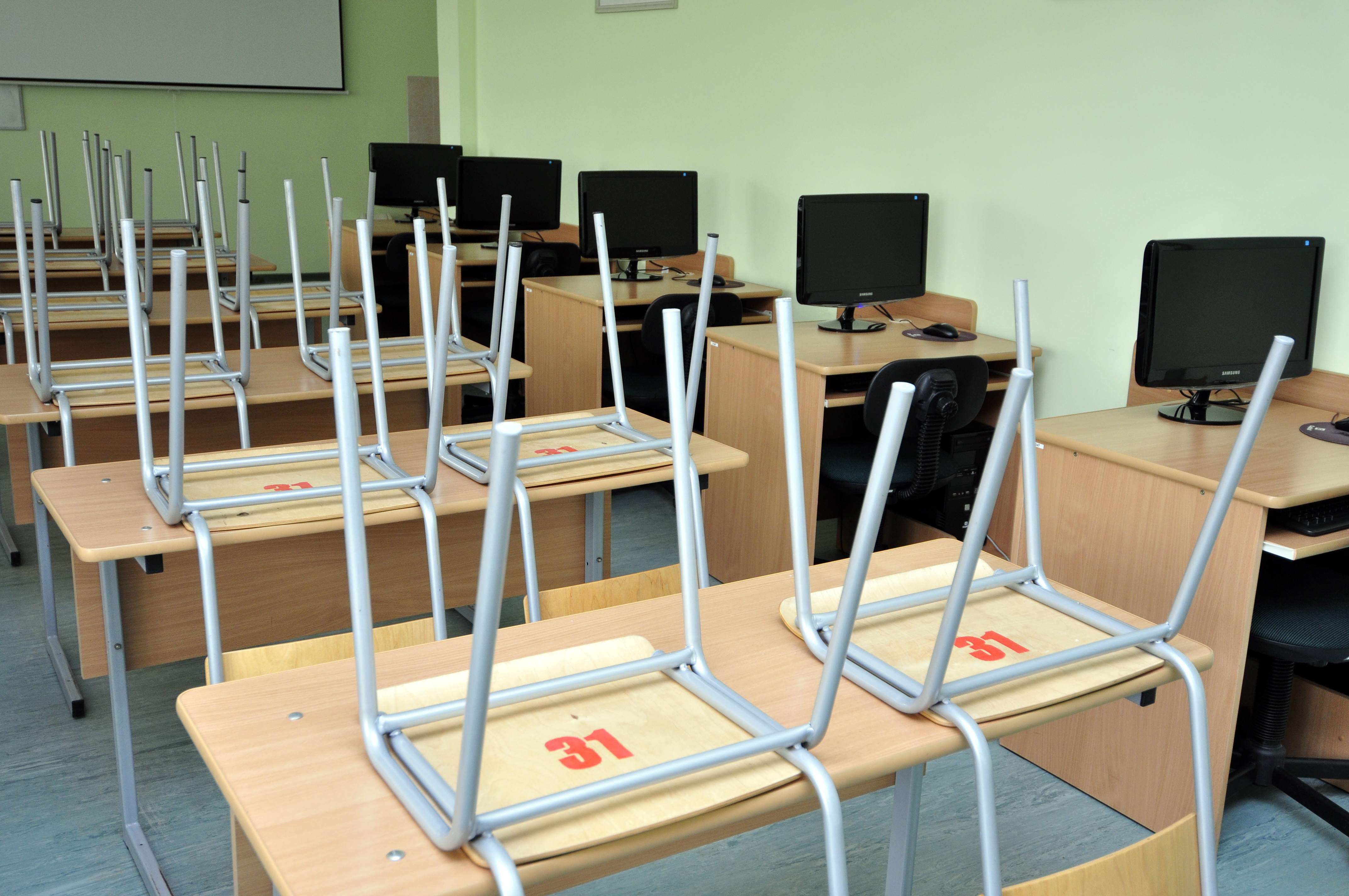 150 детей будут получать образование, не прибегая к услугам школ